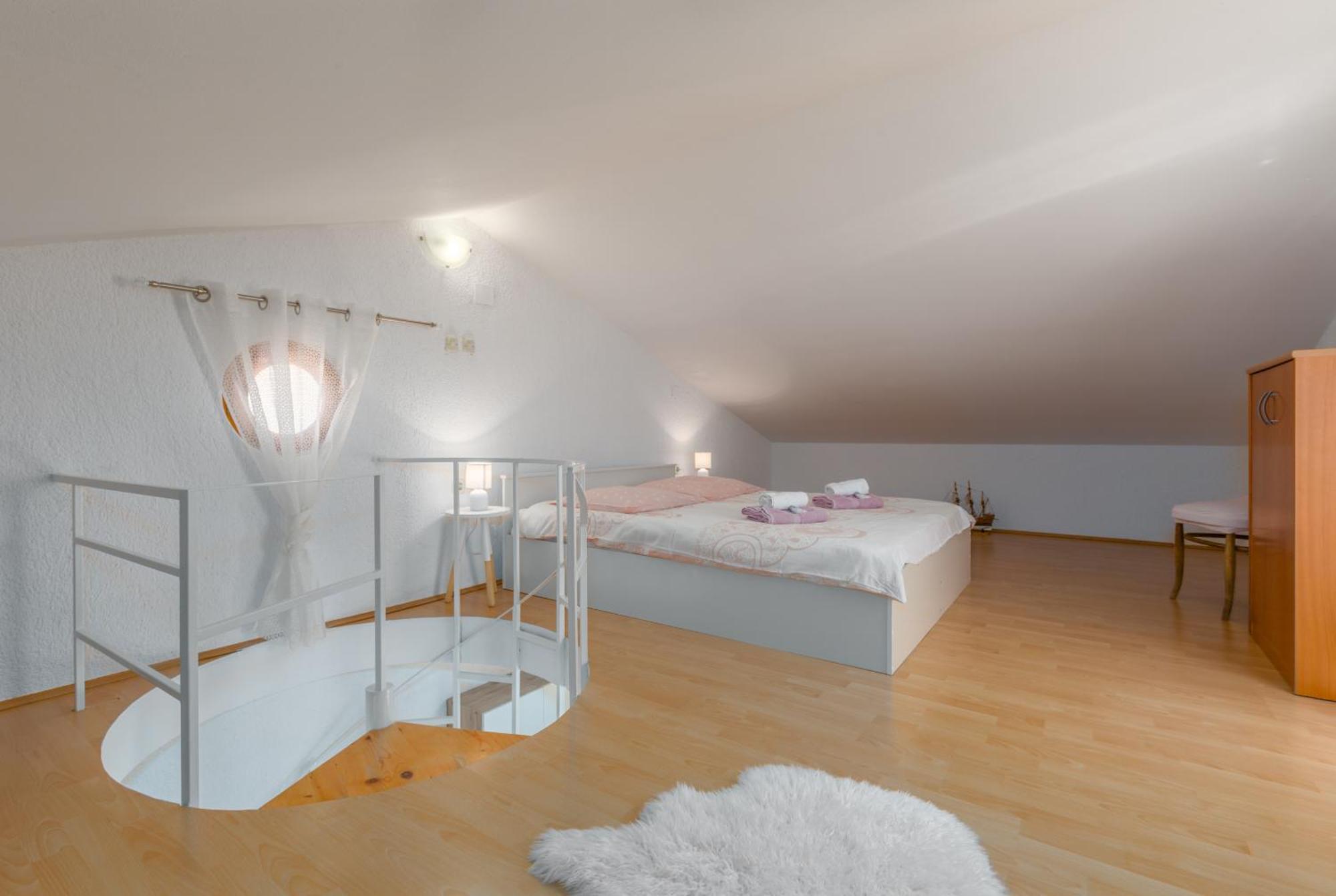 Apartment Leni near beach Poreč Extérieur photo